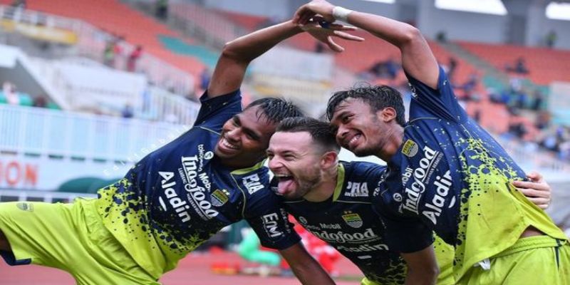 Analisis Performa Persib Bandung dalam Pertandingan dengan Skor 8-0-8