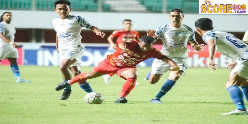 Laga Sengit: Bali United vs PSIS Semarang